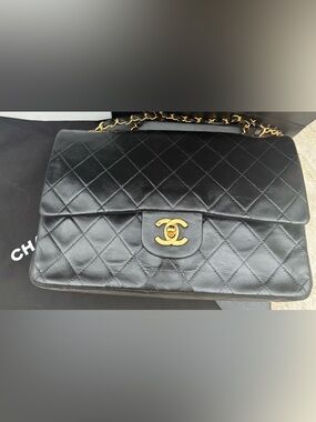Chanel Vintage Classic Medium Flap Bag – Black | 24K GHW